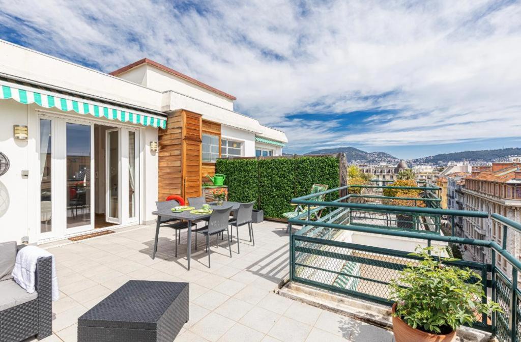 Apartment Deux Pieces Terrasse Sous Les Etoiles Nizza